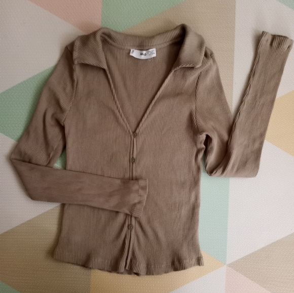 - MANGO COLLAR RIBBED TOP - Picture 4 of 9